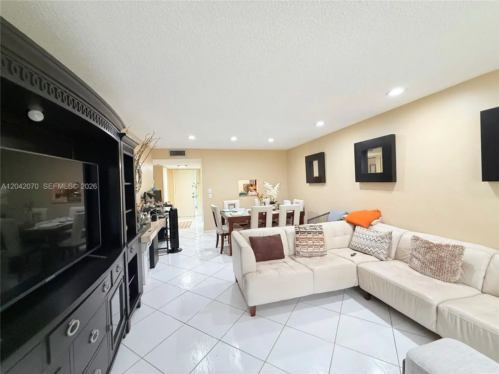 8931 N New River Canal Rd # 2B, Plantation FL 33324