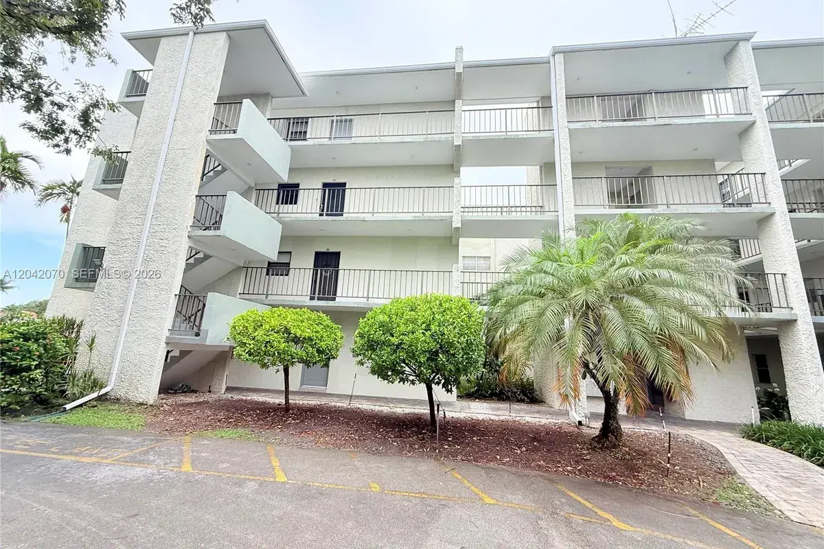 8931 N New River Canal Rd # 2B, Plantation FL 33324