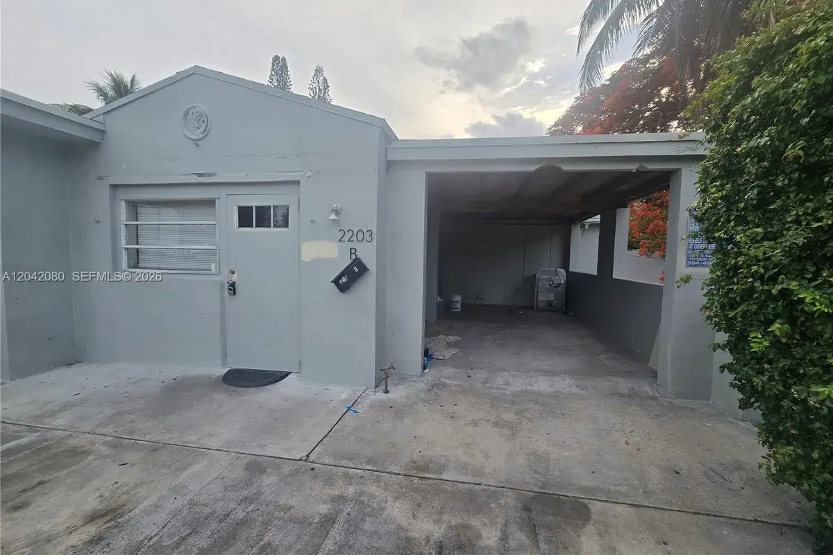 2203 Taft St # B, Hollywood FL 33020