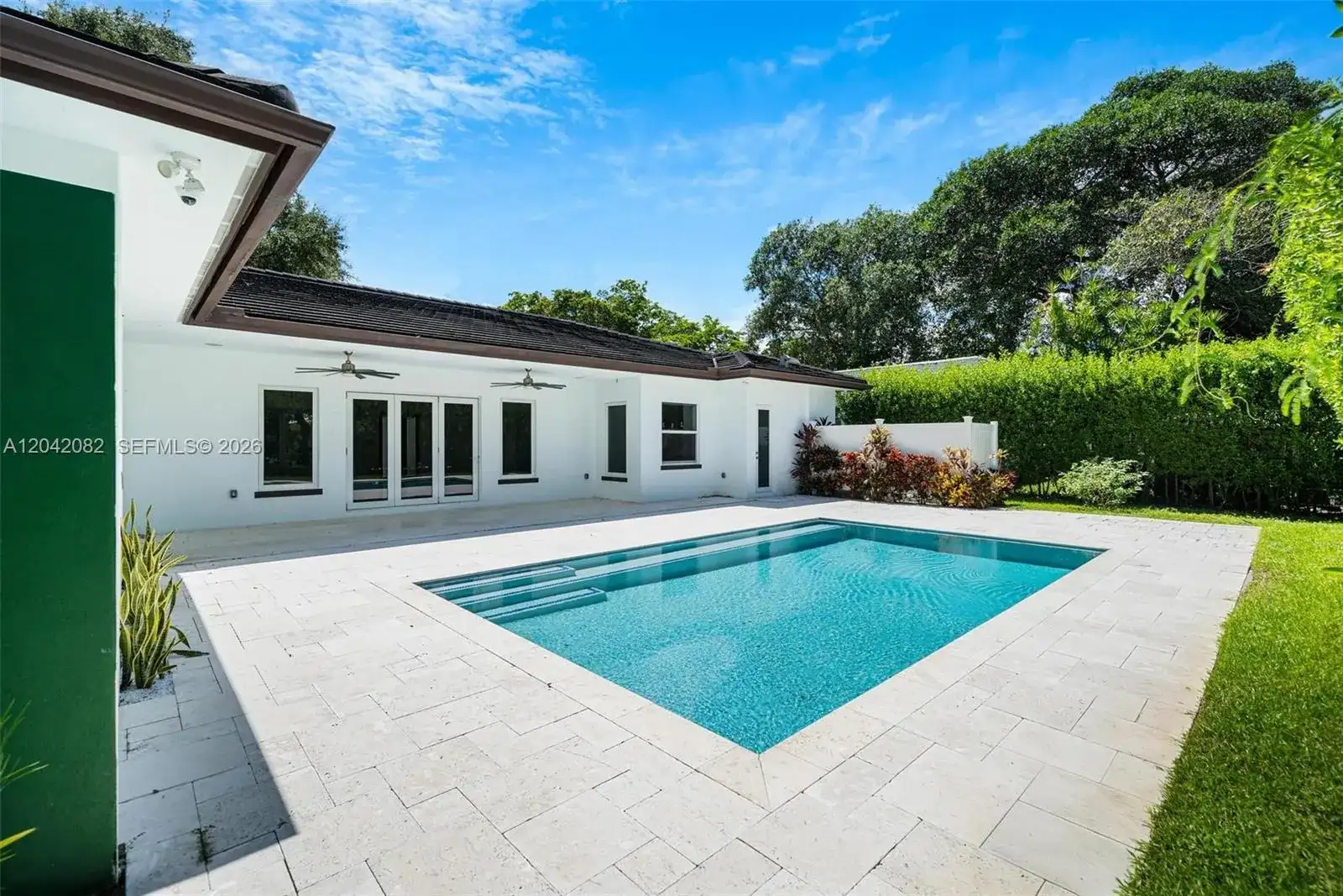 511 Madeira Ave, Coral Gables FL 33134 photo 3