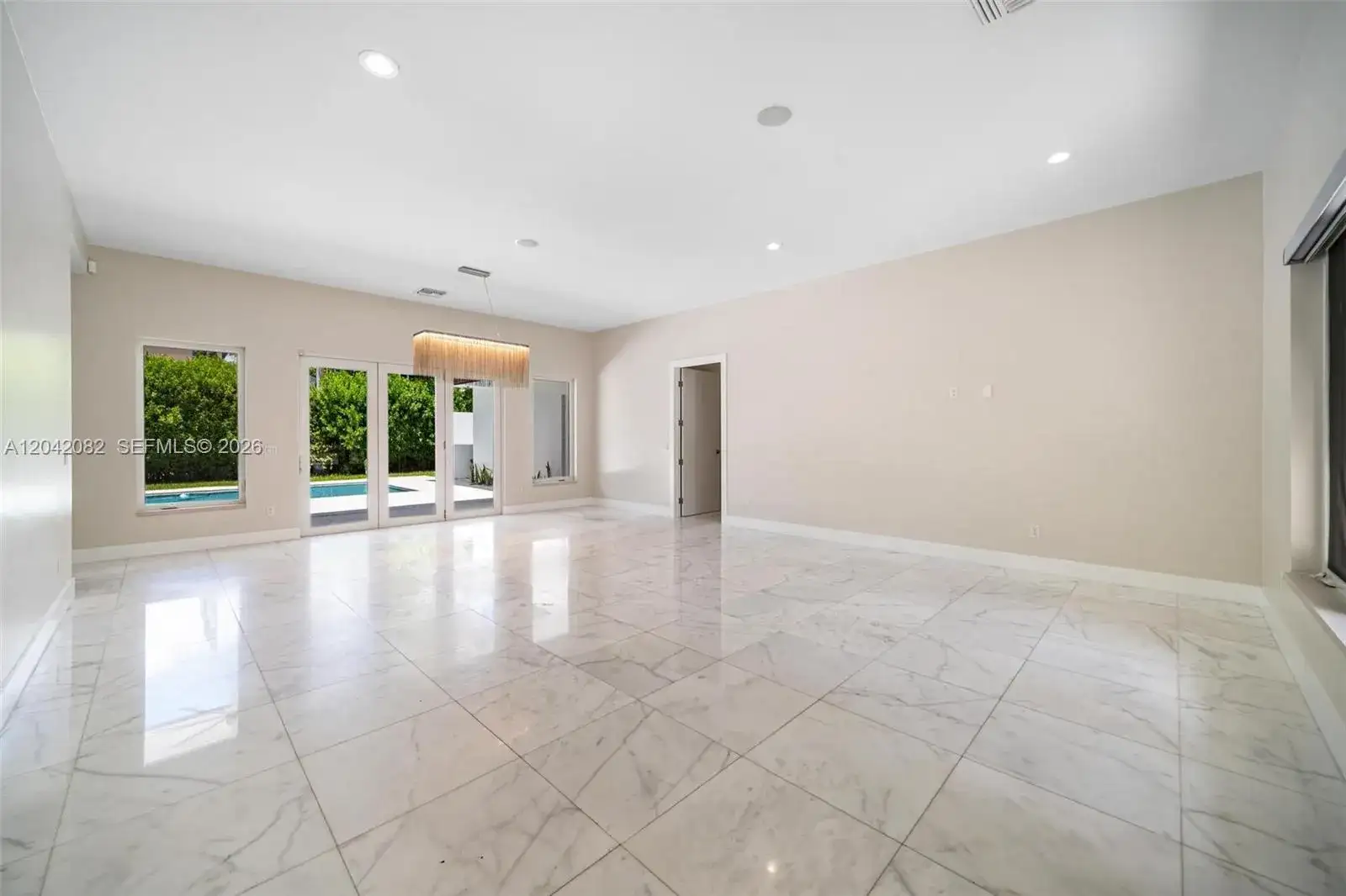 511 Madeira Ave, Coral Gables FL 33134 photo 4