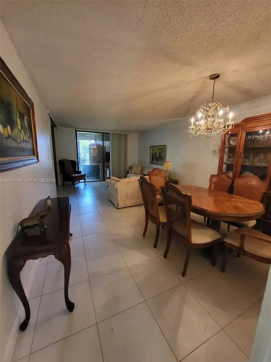900 Colony Point Cir # 107, Pembroke Pines FL 33026 photo 3