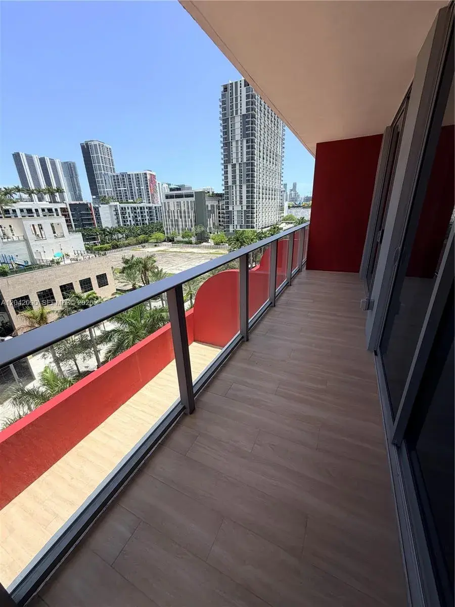 90 NE 32nd St # 706, Miami FL 33137