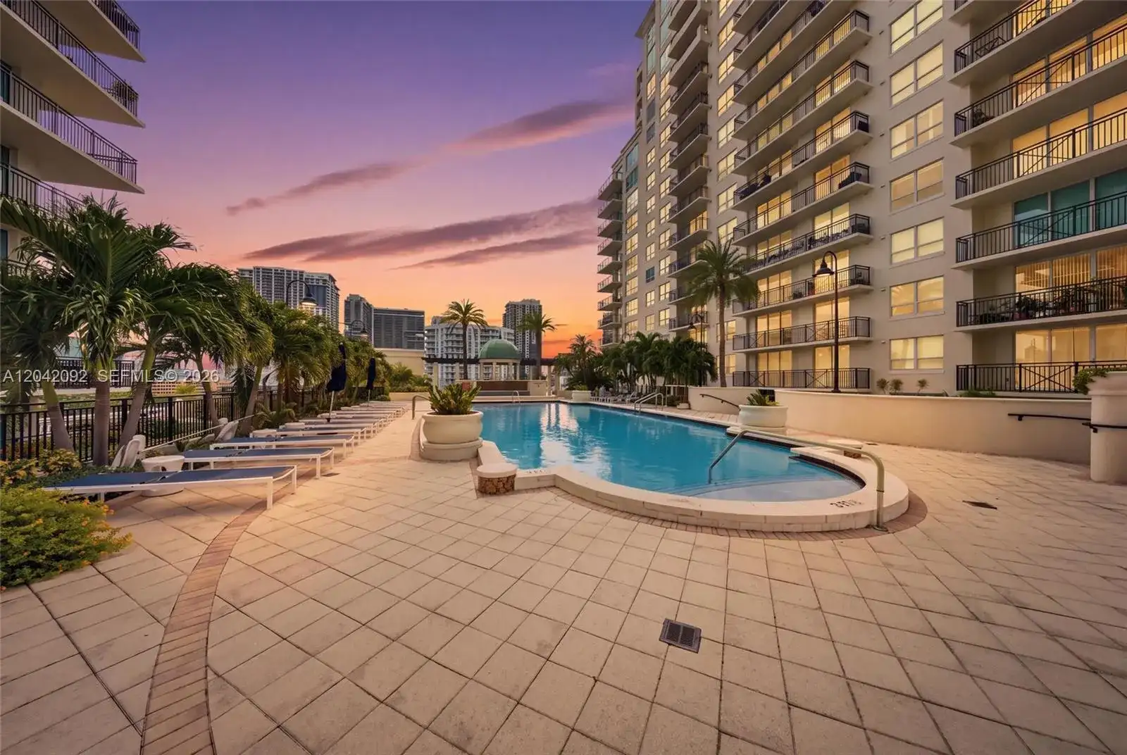 610 W Las Olas Blvd # 1912N, Fort Lauderdale FL 33312 photo 2