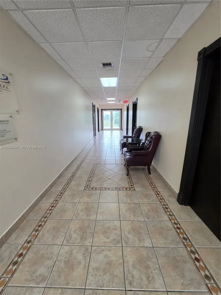 10200 NW 25th St # 205, Doral FL 33172