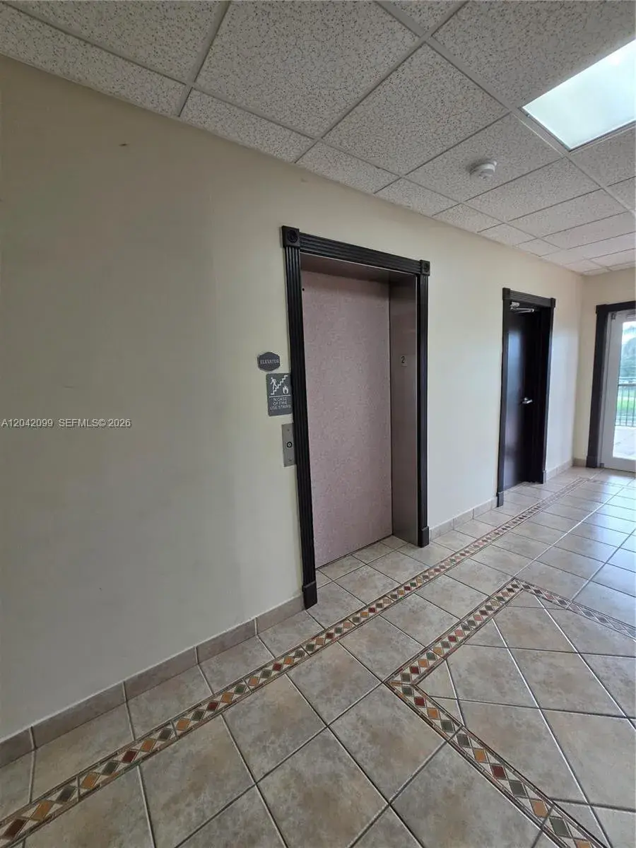 10200 NW 25th St # 205, Doral FL 33172