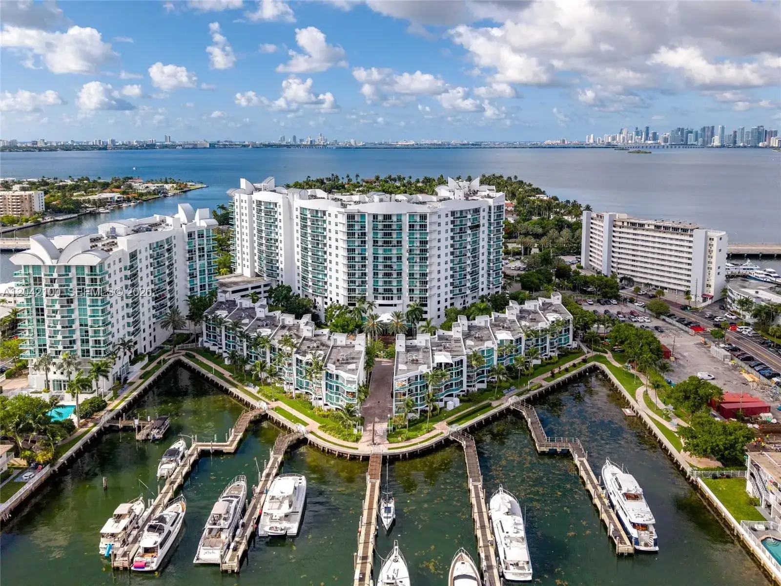 7914 Harbor Island Dr # 106, North Bay Village FL 33141