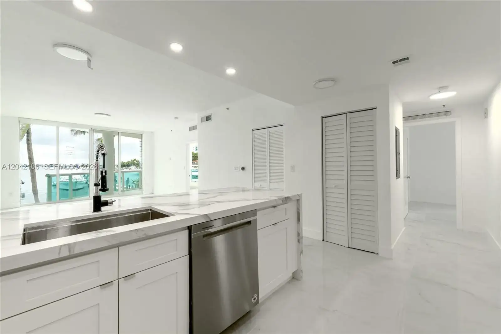 7914 Harbor Island Dr # 106, North Bay Village FL 33141 photo 2
