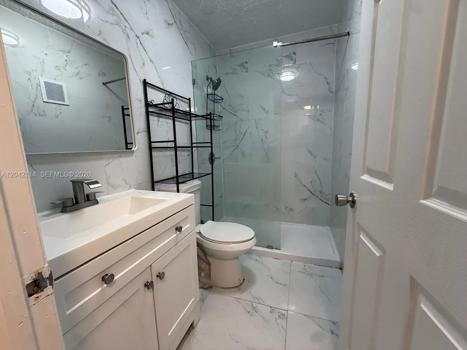 400 NW 65 # 202, Margate FL 33063