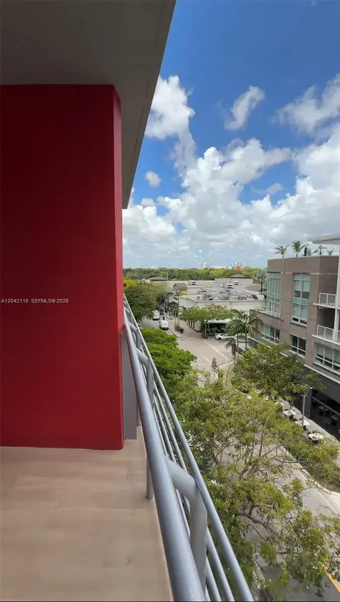 90 NE 32nd street # 513, Miami FL 33137