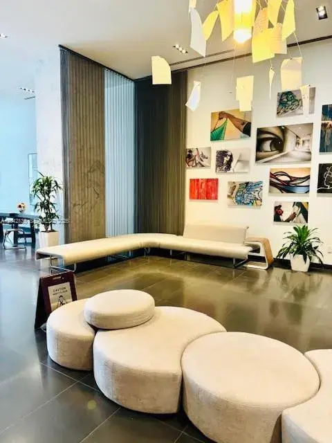 1600 NE 1 # 1915, Miami FL 33132