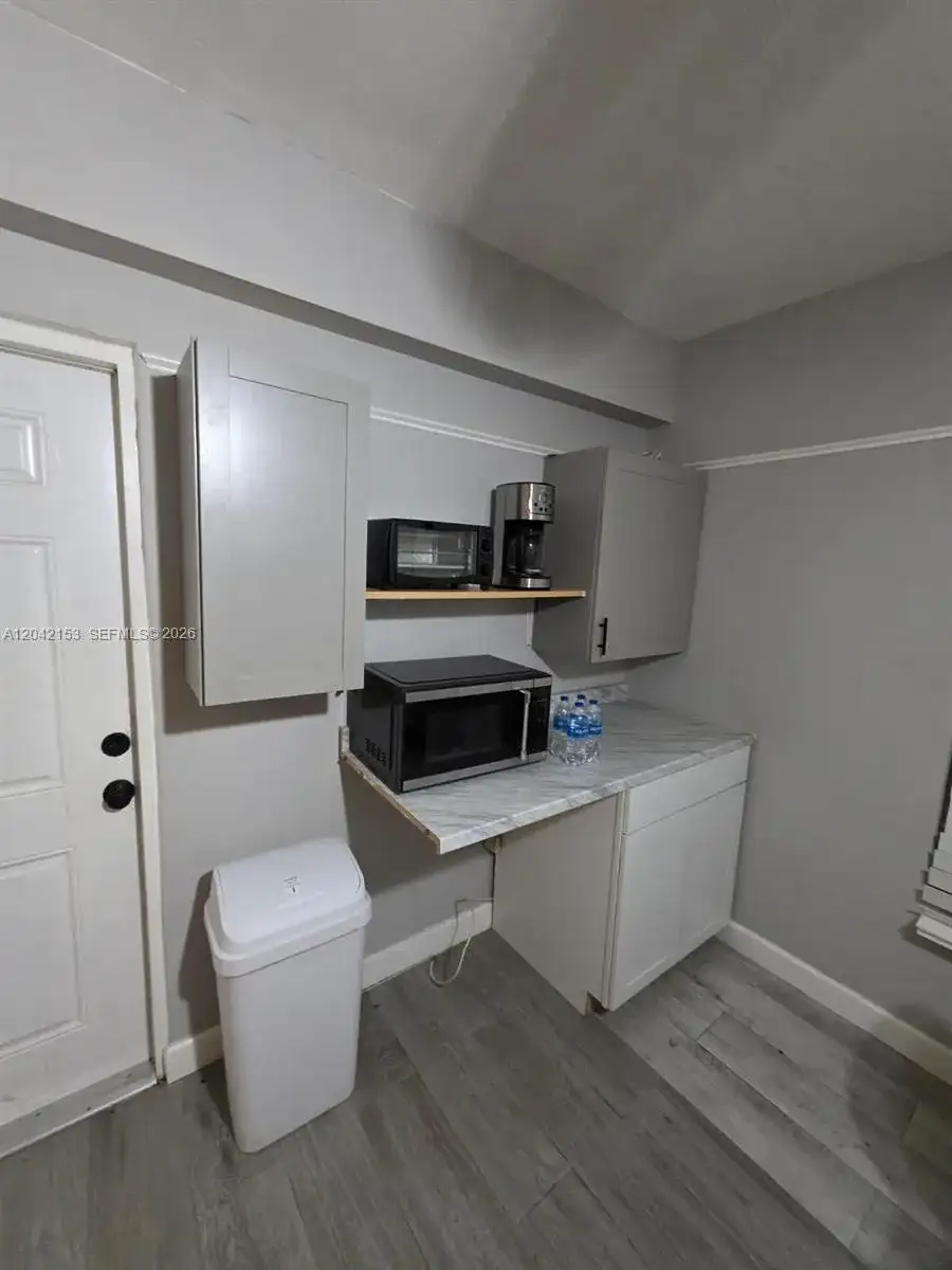 6837 SW 39th Ter # 2, Miami FL 33155 photo 2