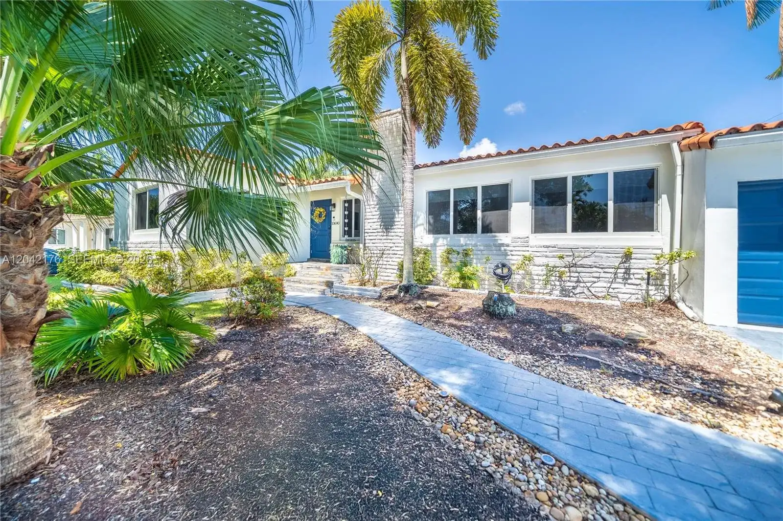 10690 NE 11th Ct, Miami Shores FL 33138 photo 4
