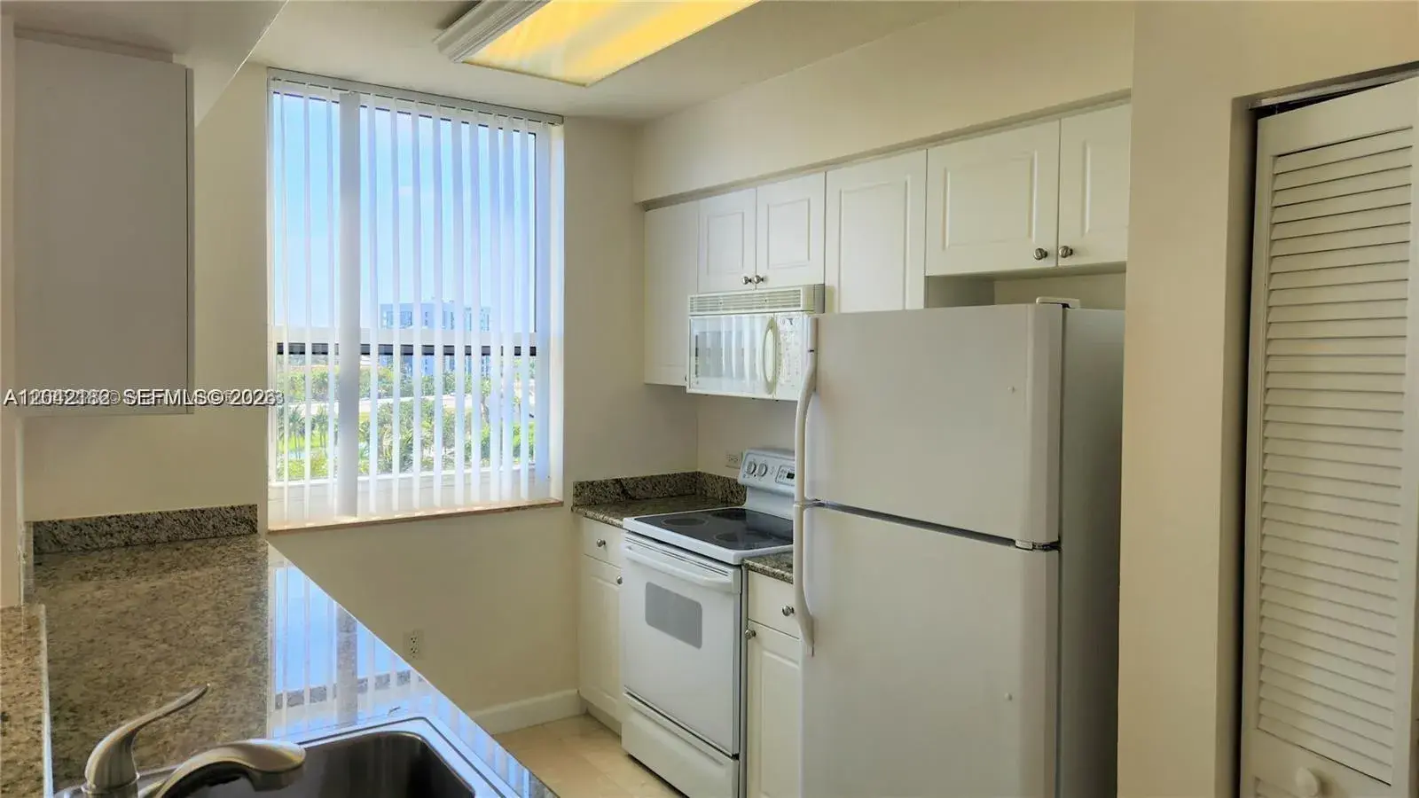 19501 W Country Club Dr # 704, Aventura FL 33180