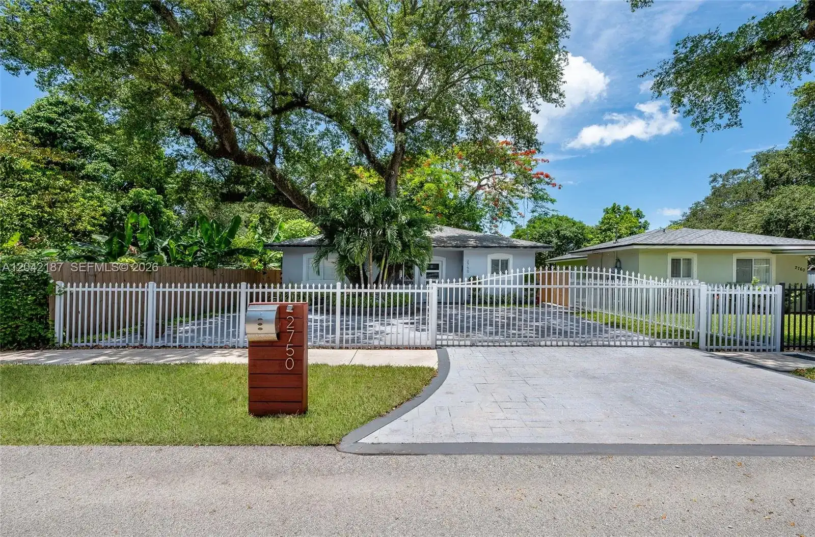 2750 NW 170th St, Miami Gardens FL 33056