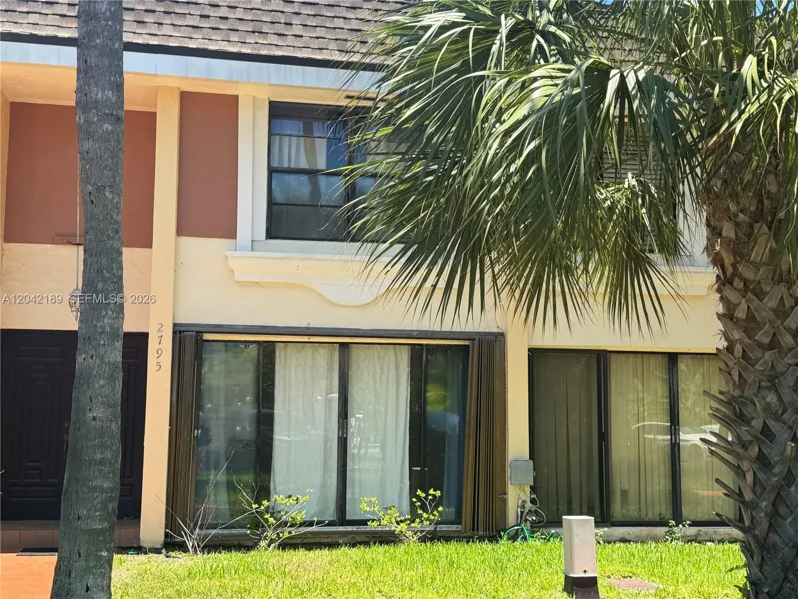 2795 NE 164th St # 6, North Miami Beach FL 33160 photo 2