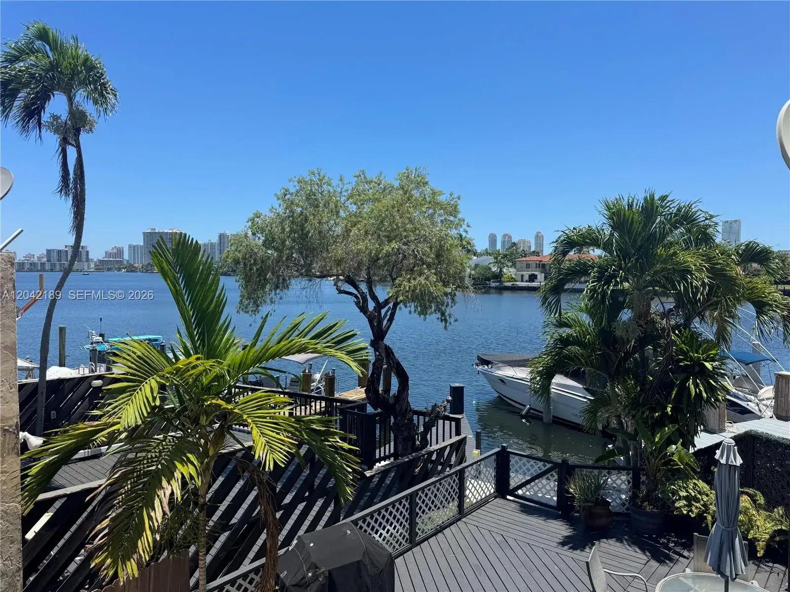 2795 NE 164th St # 6, North Miami Beach FL 33160 photo 3