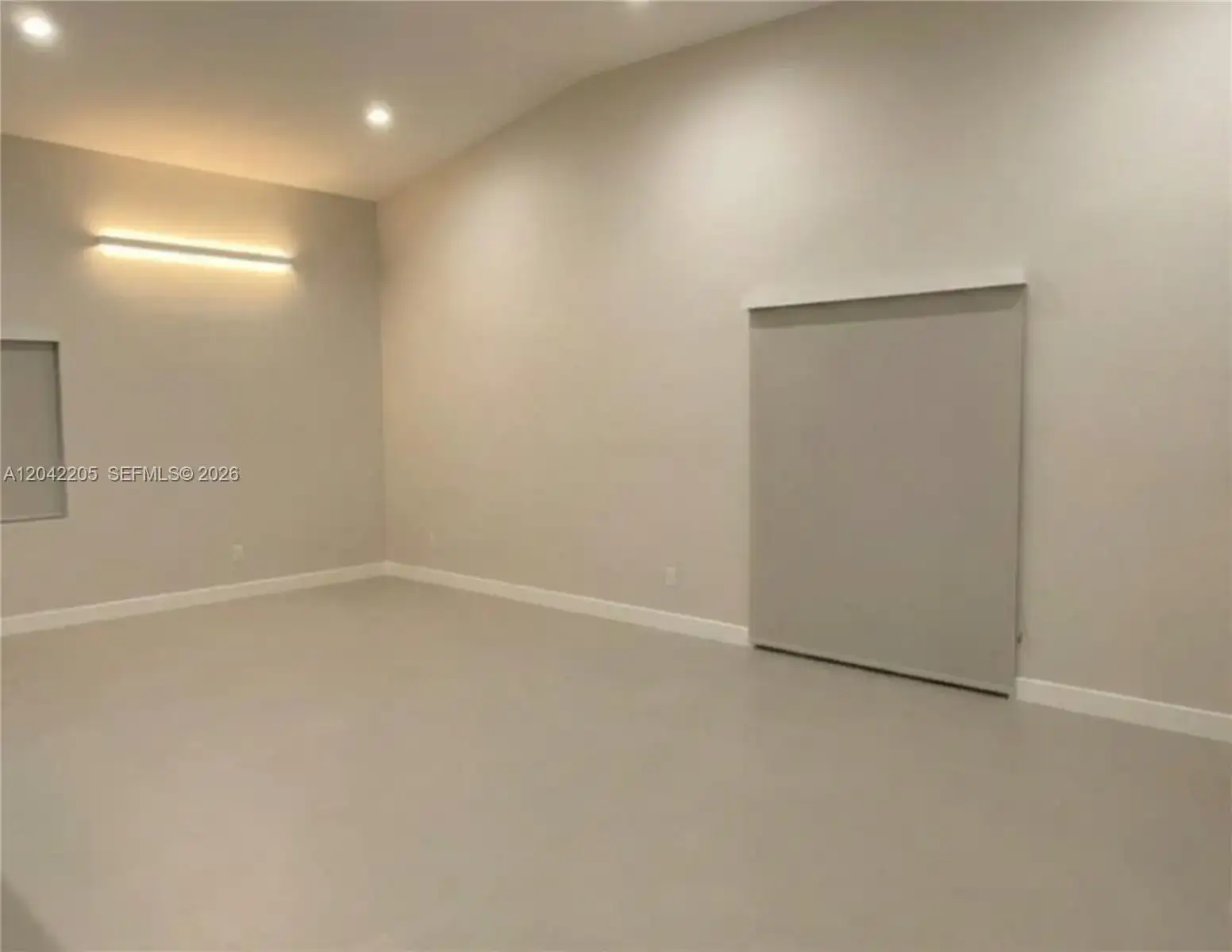 313 NE 169th St, North Miami Beach FL 33162 photo 4