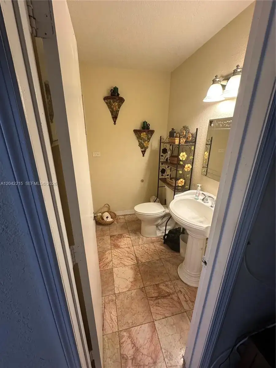 2700 NW 47th Ter # 1001, Lauderdale Lakes FL 33313 photo 3
