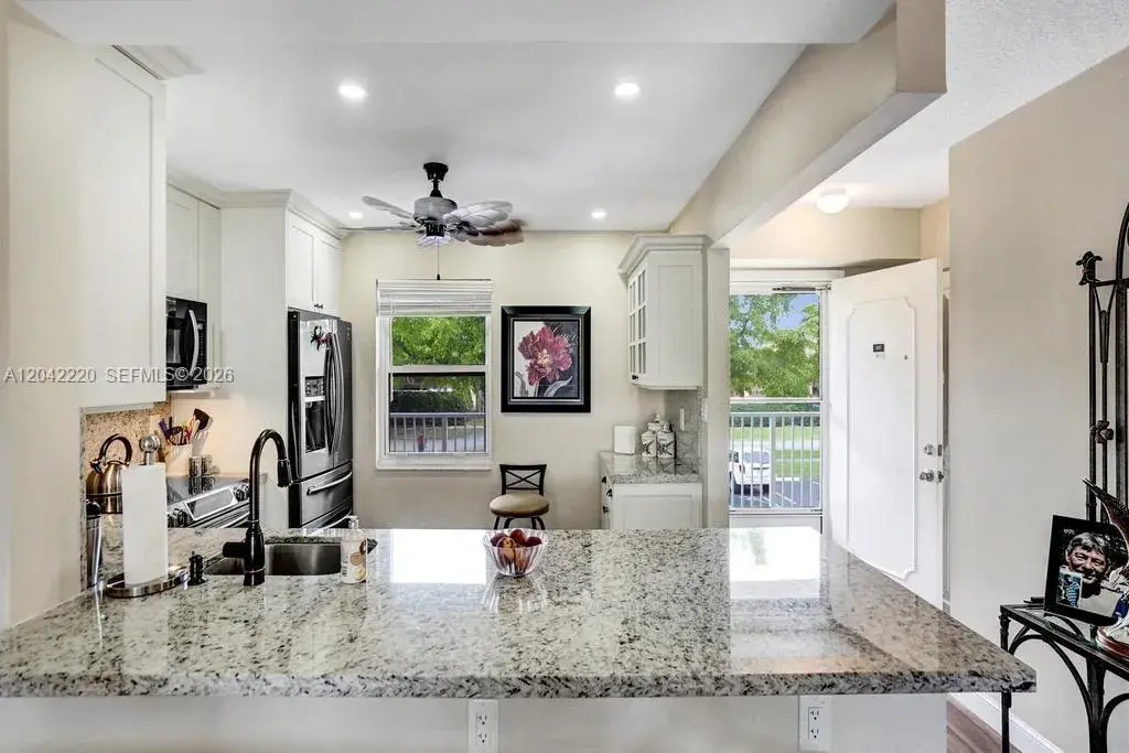 415 SE 11th Ter # 207, Dania Beach FL 33004