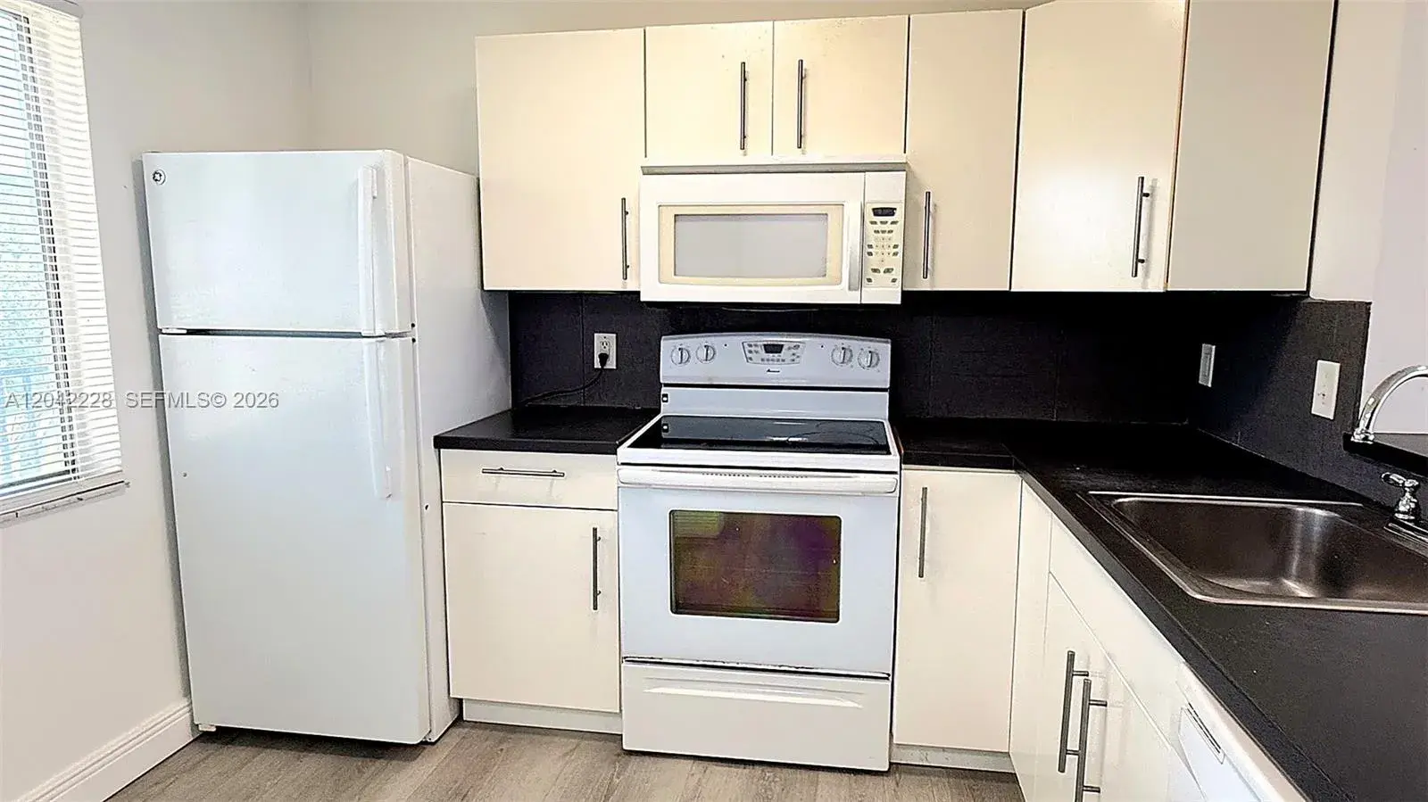8560 N Sherman Cir # 302, Miramar FL 33025