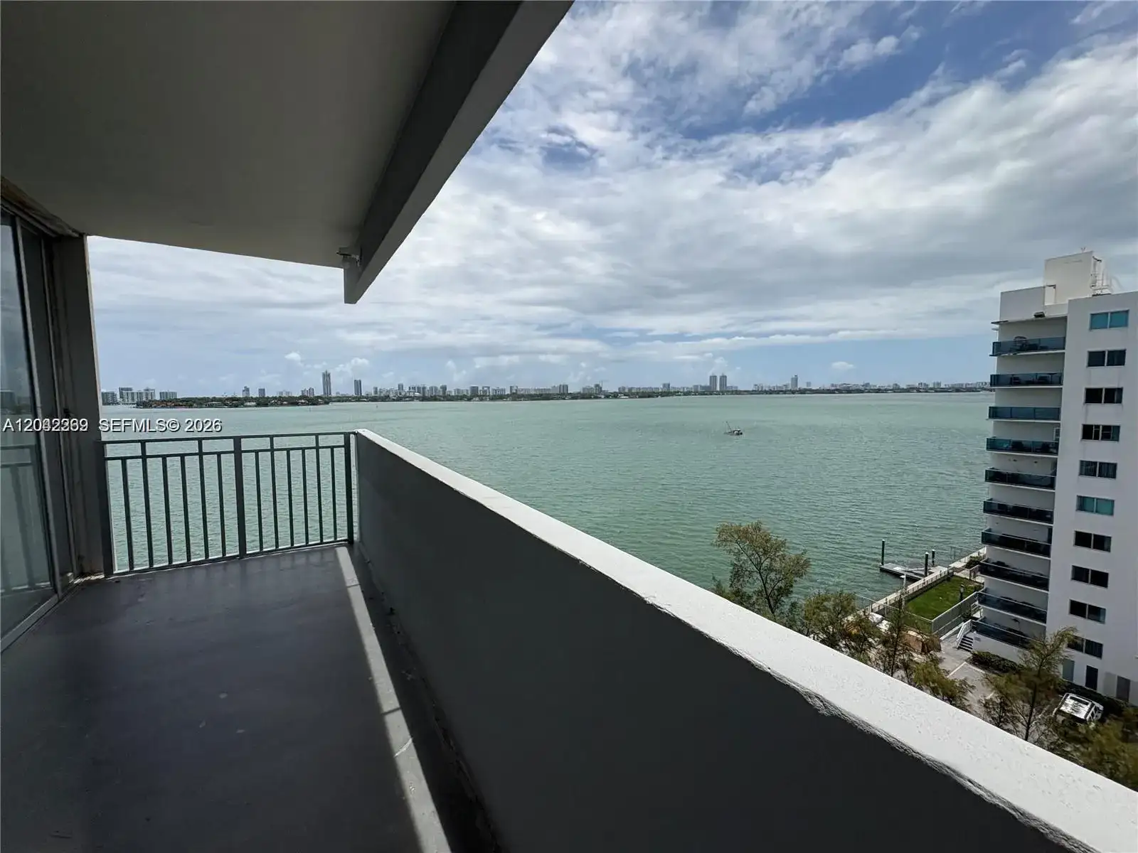 7545 E Treasure Dr # 9H, North Bay Village FL 33141 photo 4
