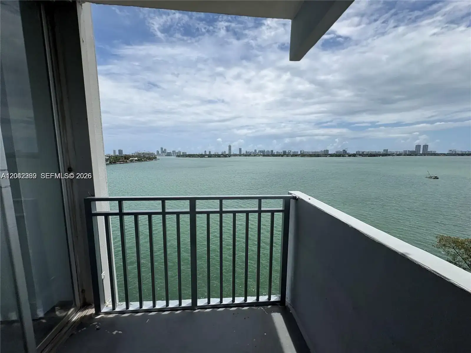 7545 E Treasure Dr # 9H, North Bay Village FL 33141 photo 5