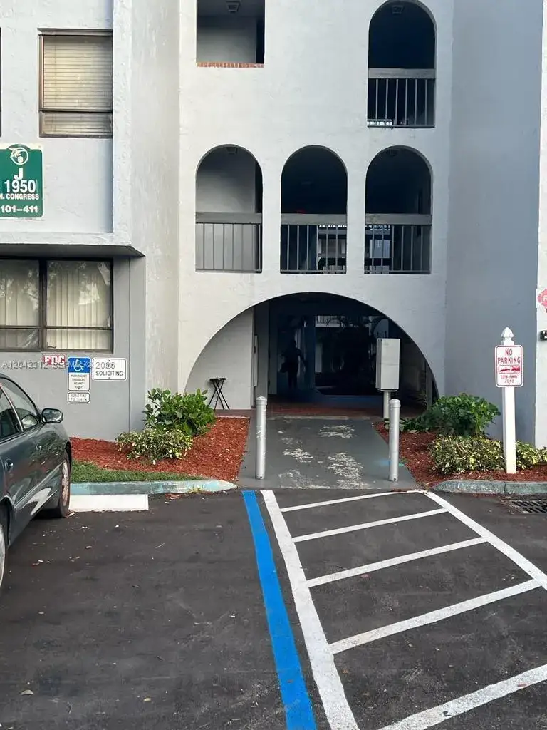 1950 N Congress Ave # 105, West Palm Beach FL 33401