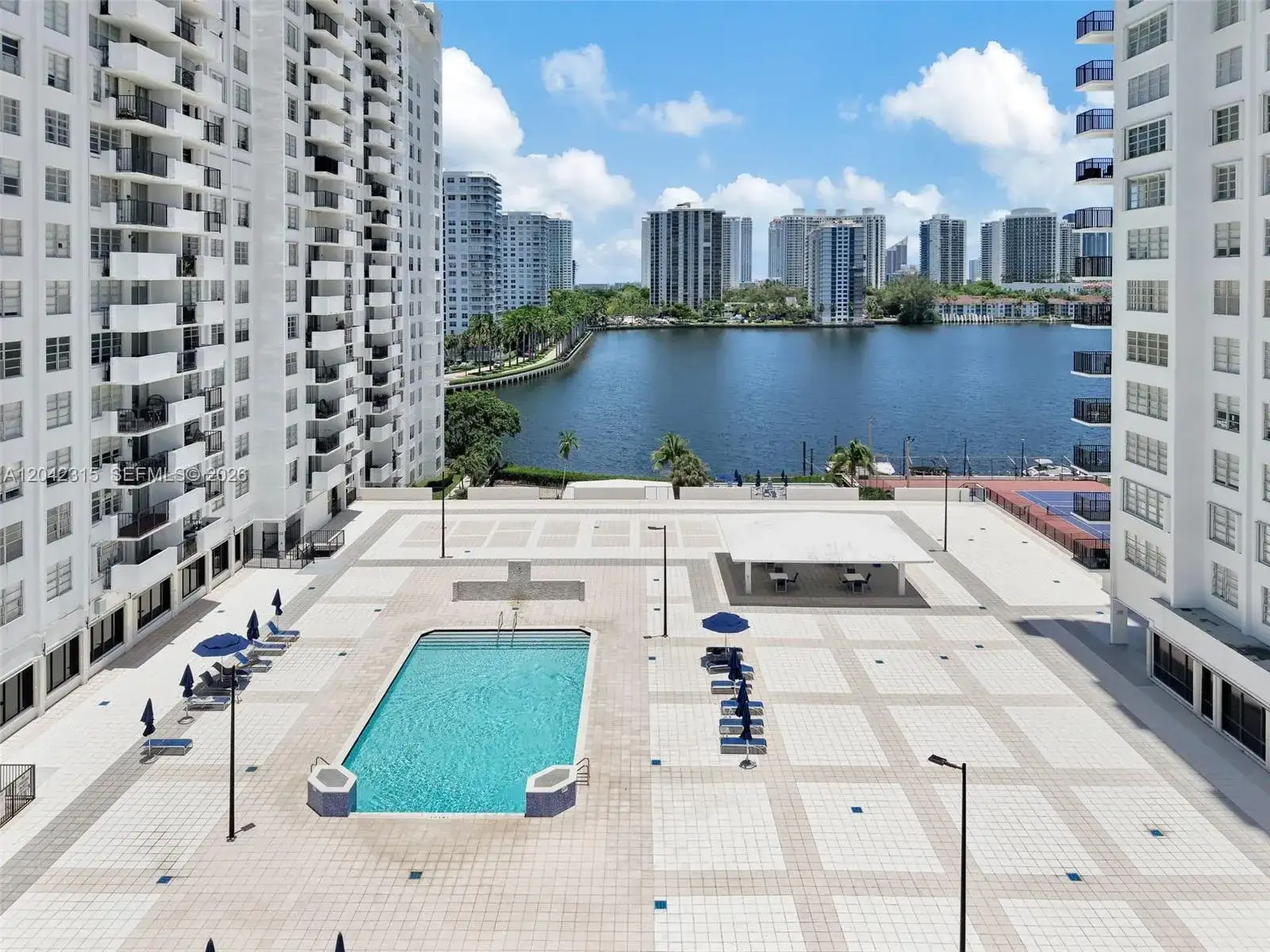 2750 NE 183rd St # 2410, Aventura FL 33160 photo 3