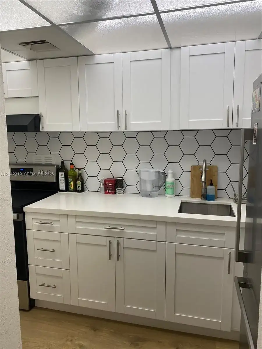 1000 West Avenue # 531, Miami Beach FL 33139 photo 4
