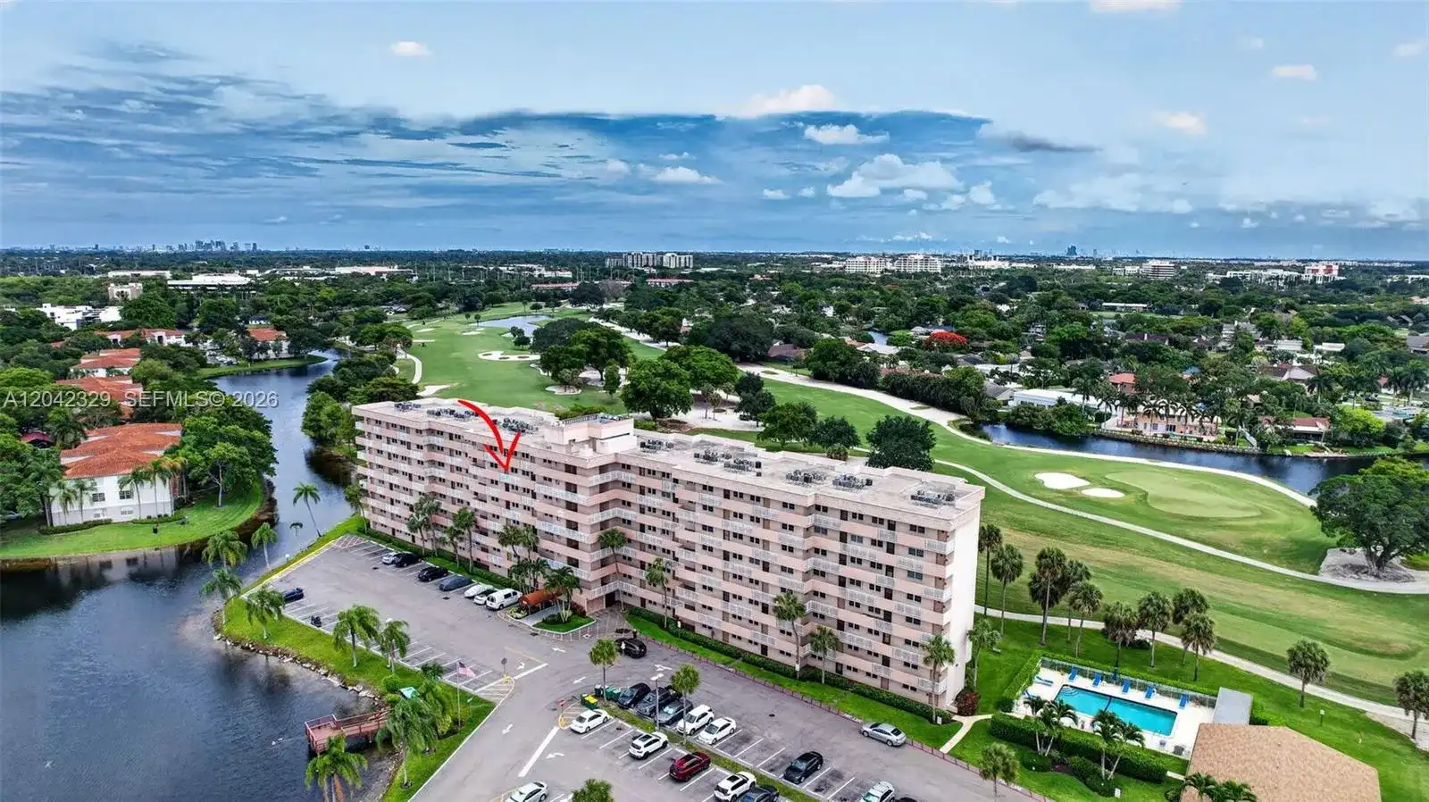 250 Jacaranda Dr # 411, Plantation FL 33324