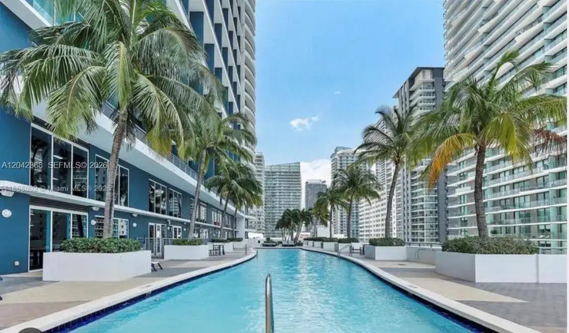 60 SW 13th St # 1621, Miami FL 33130 photo 4