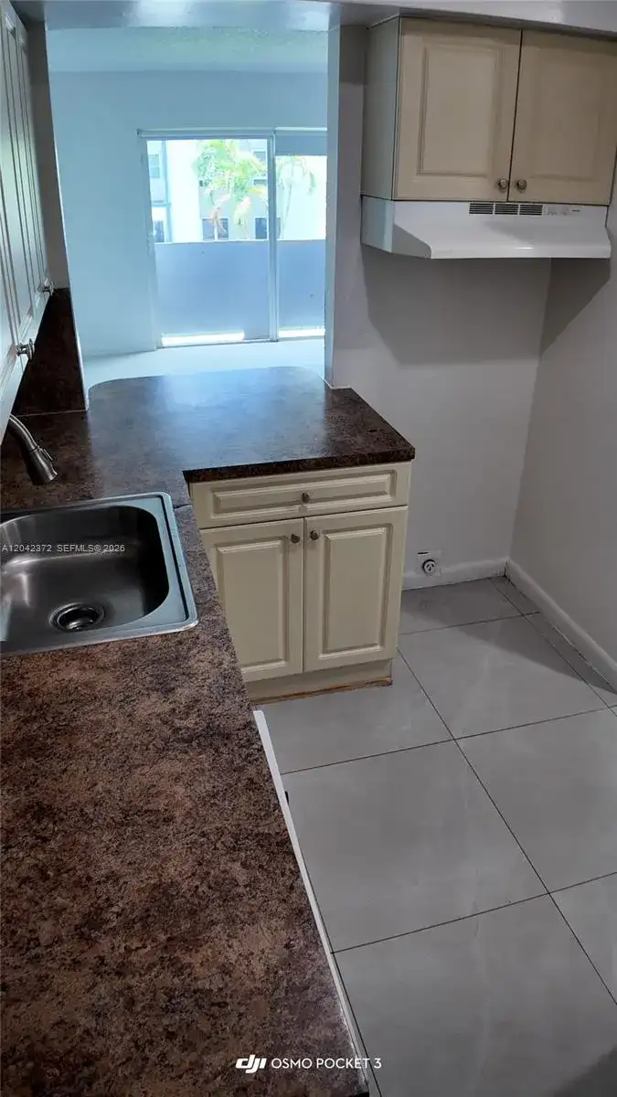 11120 SW 196th St # 310, Cutler Bay FL 33157 photo 3