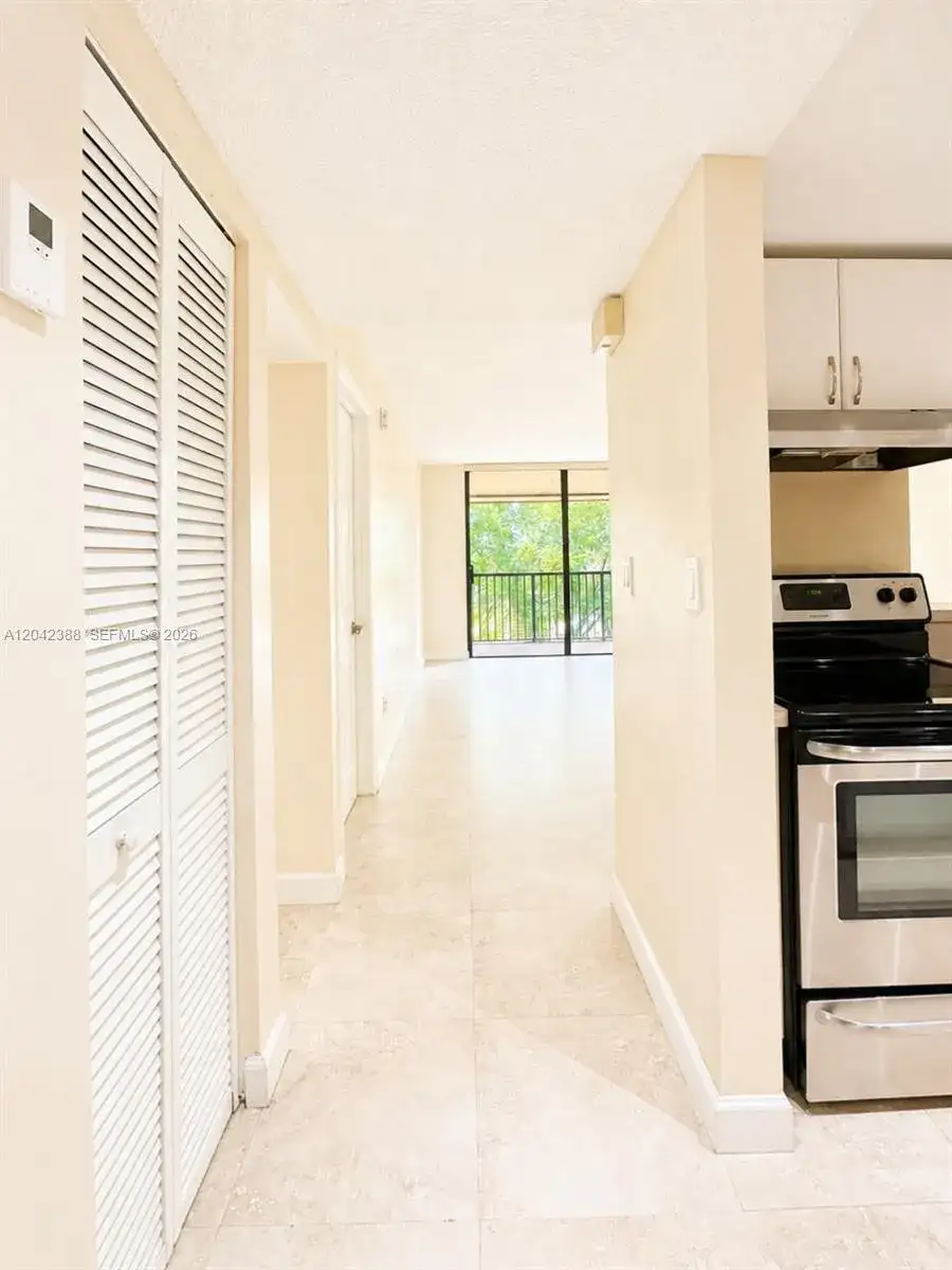 14421 N Kendall Dr # 403m, Miami FL 33186 photo 2