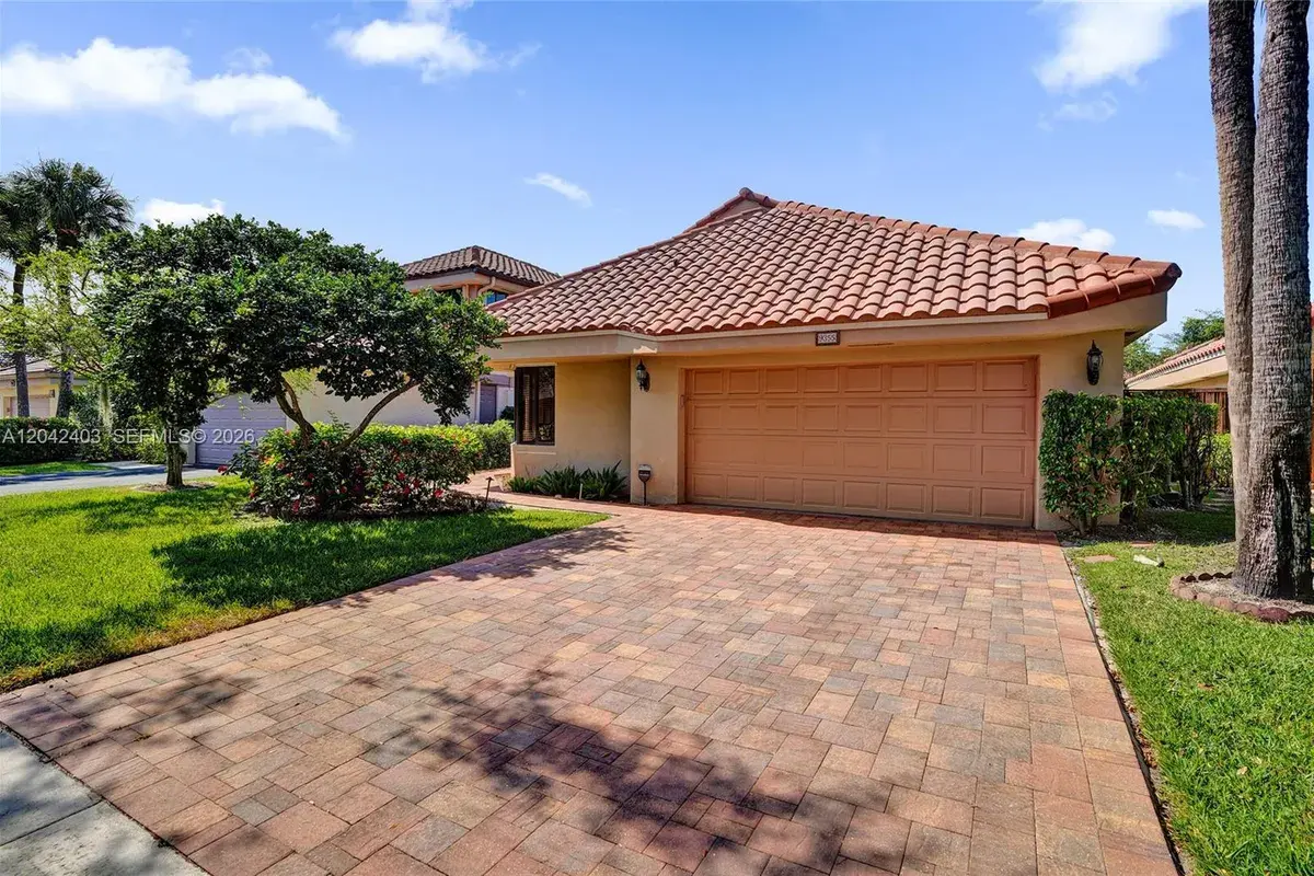 9355 NW 18th Pl, Plantation FL 33322
