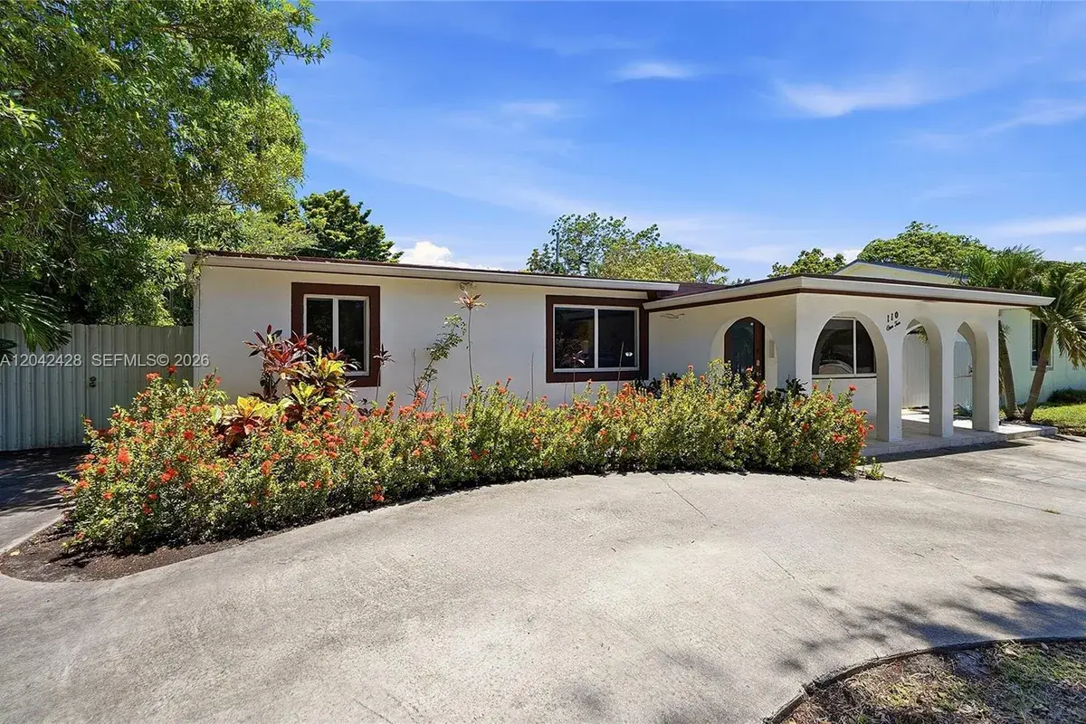 110 NW 125th St, North Miami FL 33168