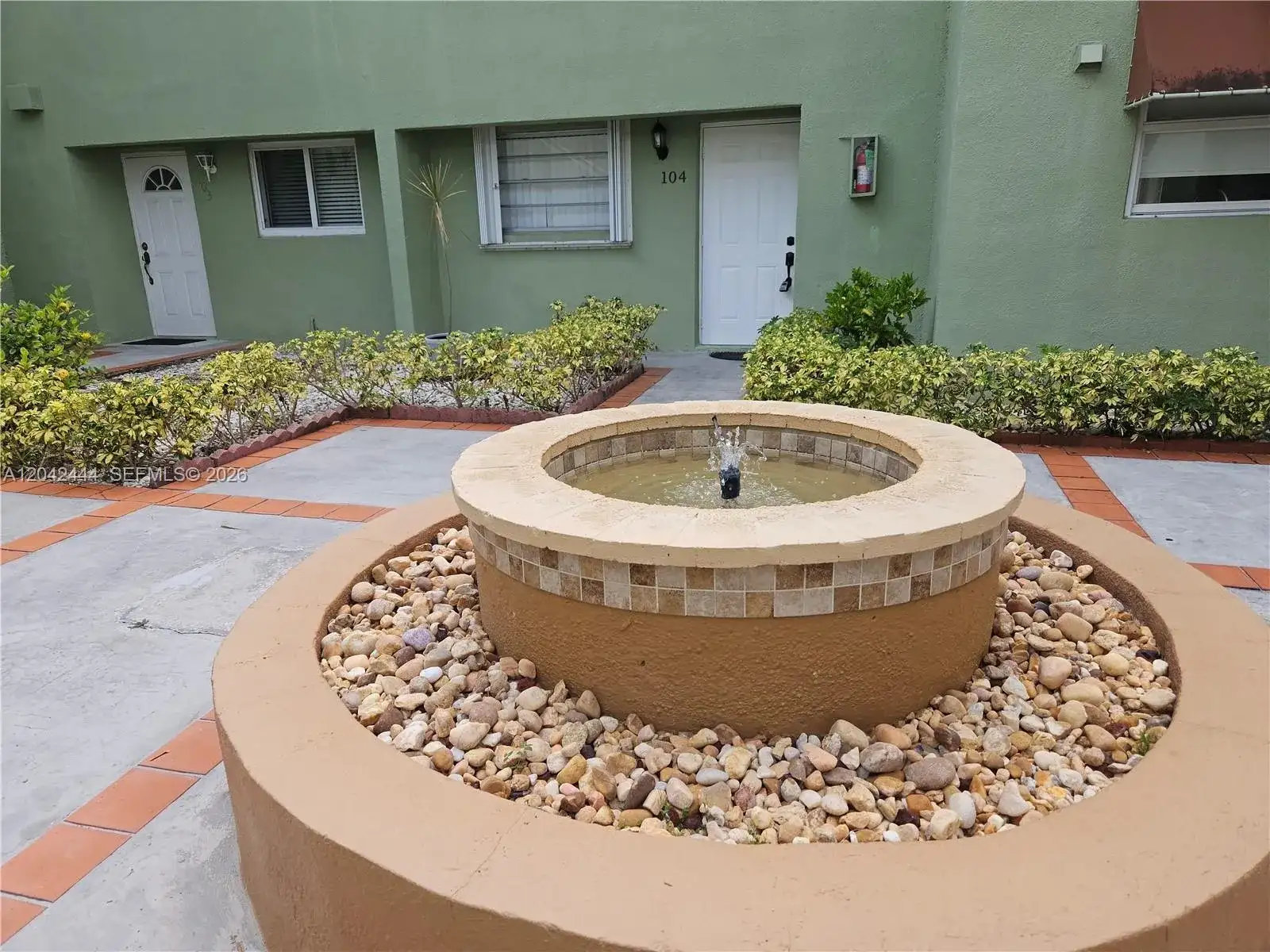 11071 NW 7th St # 15, Miami FL 33172 photo 3