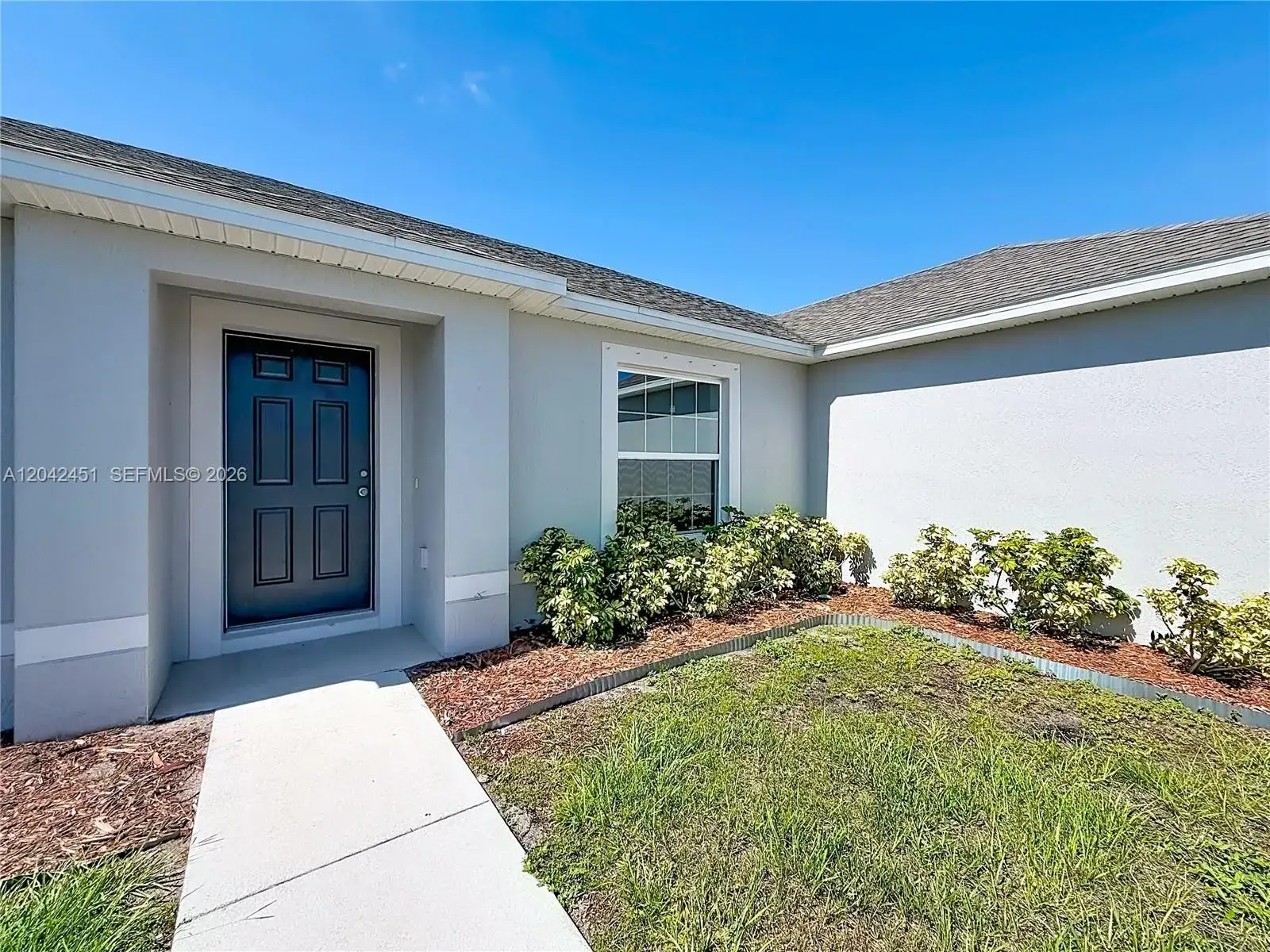 666 SW Jeanne Ave, Port St. Lucie FL 34953 photo 2