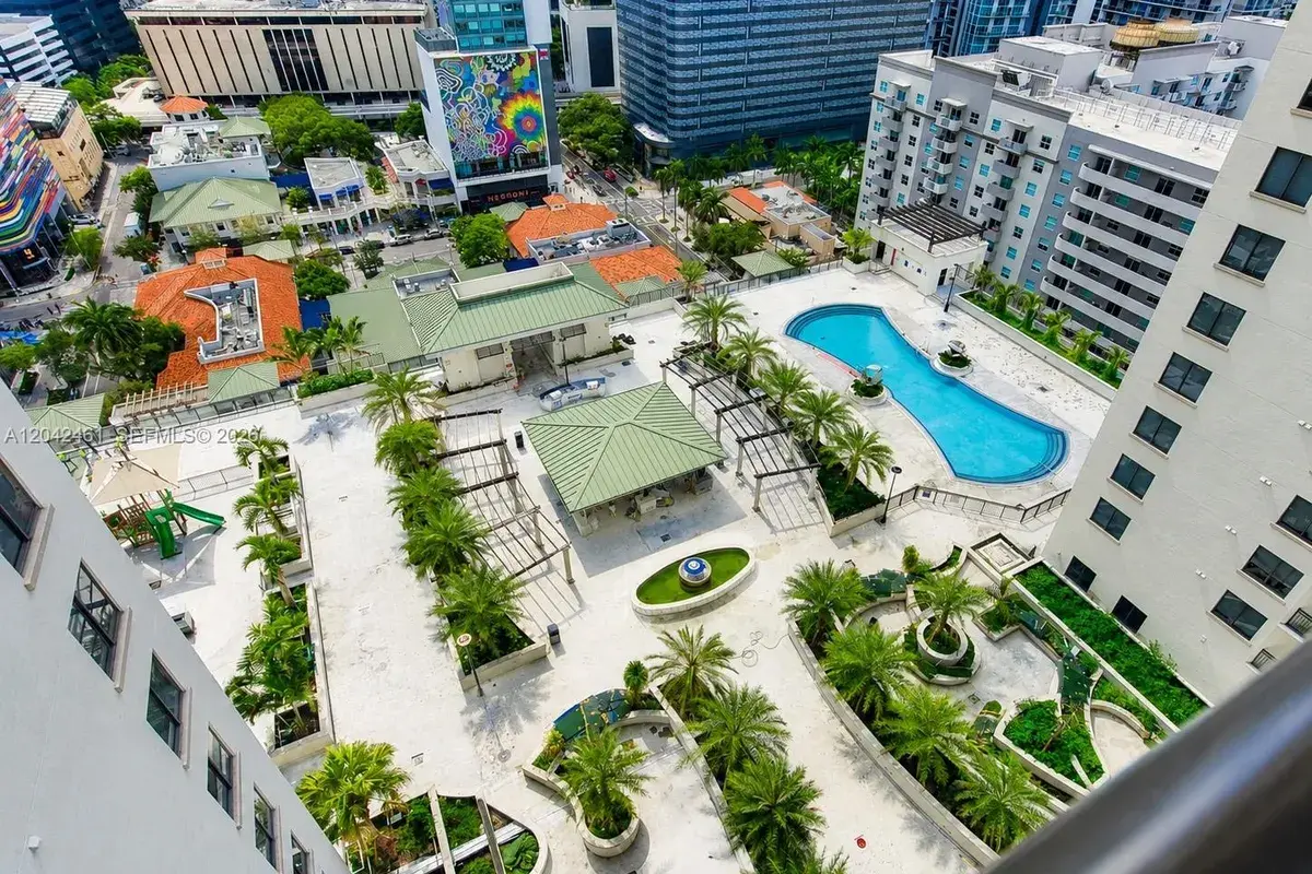 999 SW 1st Ave # 2211, Miami FL 33130