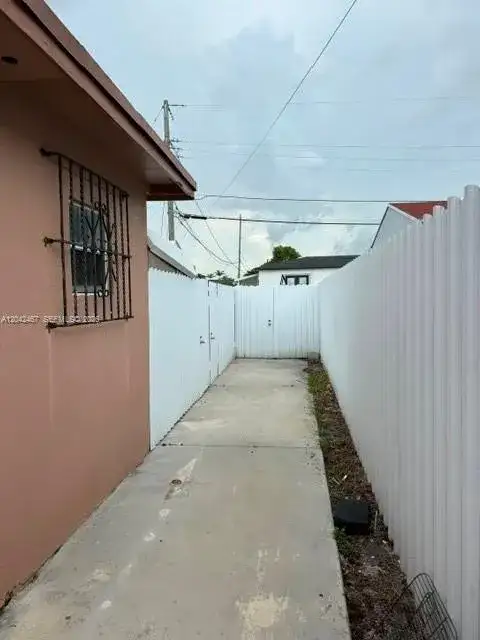 397 W 57th St # 3, Hialeah FL 33012 photo 3
