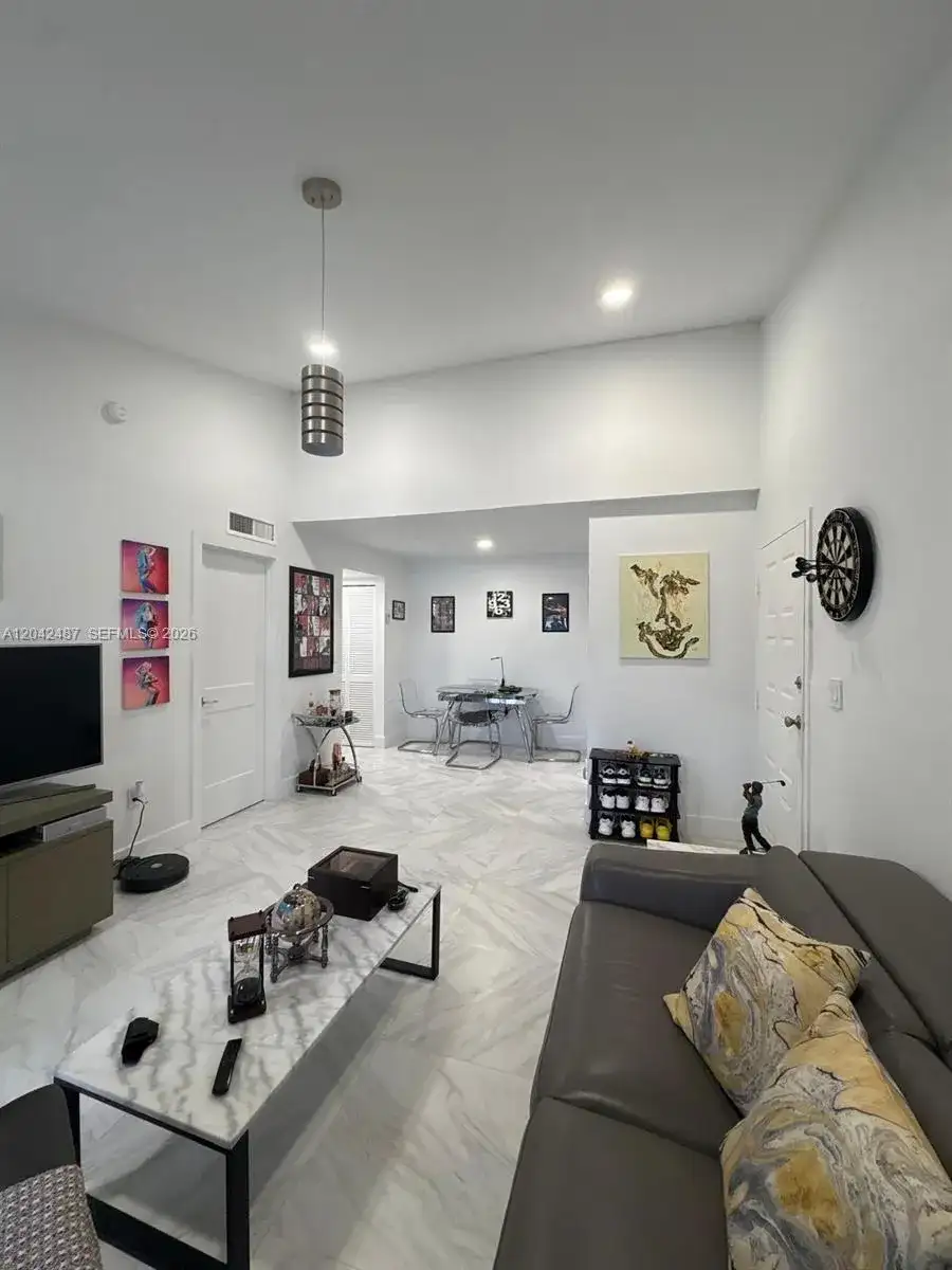 15560 SW 80th St # 205, Miami FL 33193 photo 2