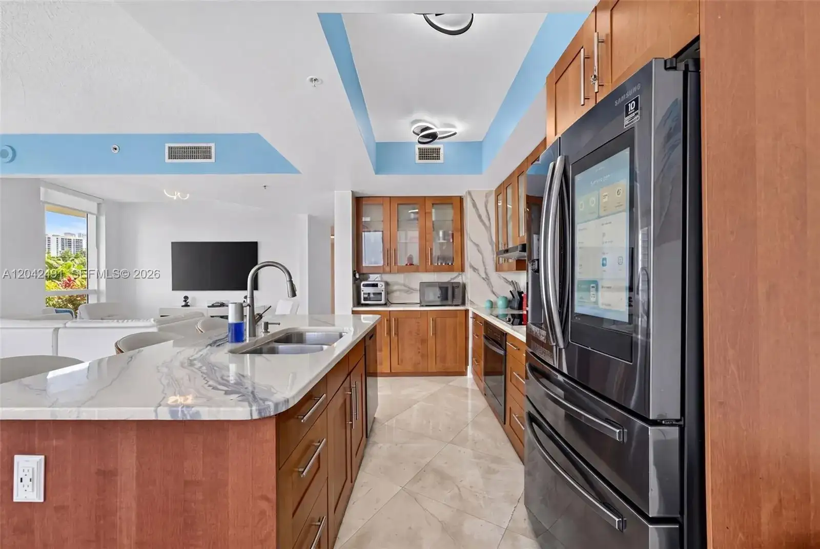 480 NE 30th St # 1807, Miami FL 33137 photo 2