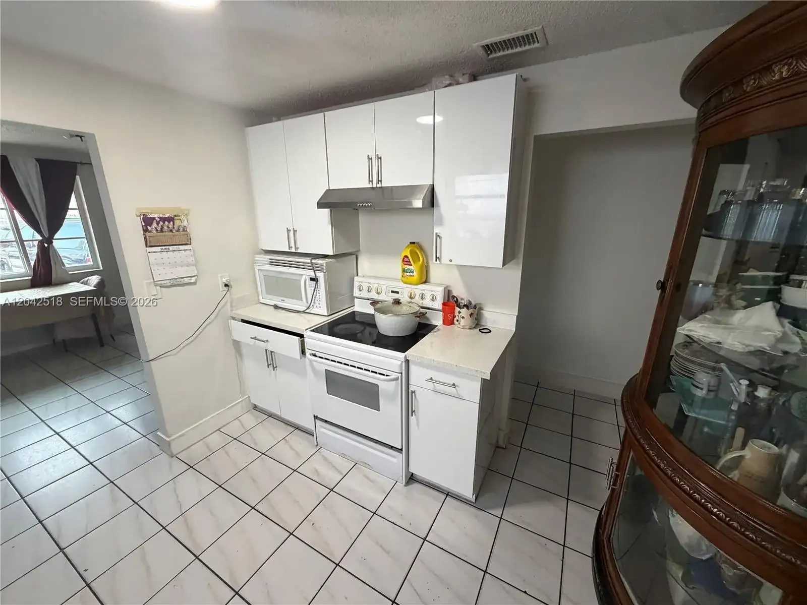 1717 NW 16th St, Miami FL 33125 photo 2