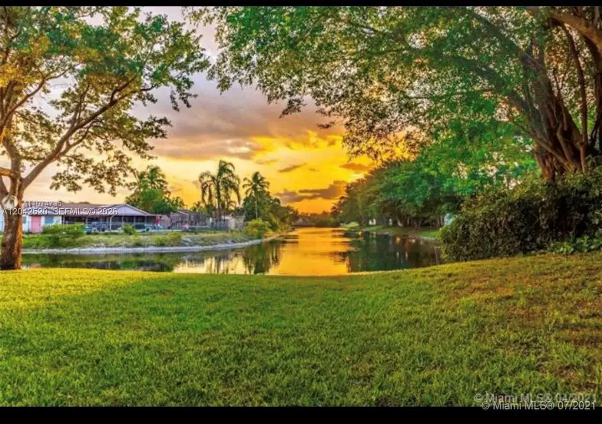 3833 Cocoplum Cir # 3593, Coconut Creek FL 33063 photo 3