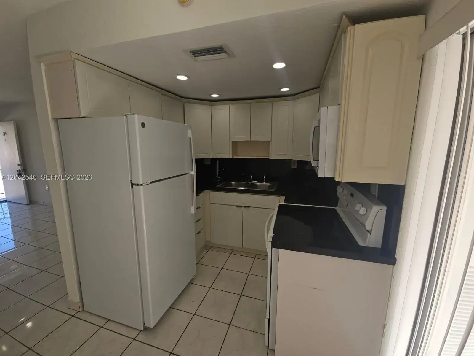 1560 W 46th St # 244, Hialeah FL 33012 photo 4