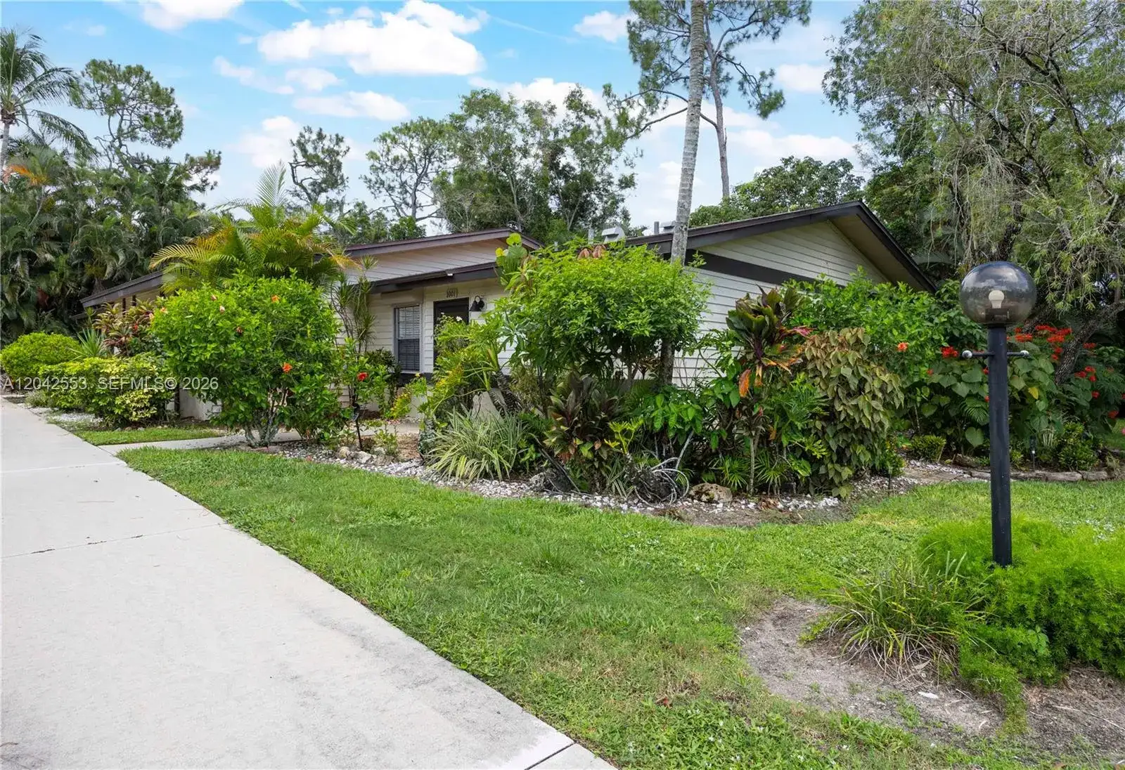 1001 Pine Isle Ln # 1001, Naples FL 34112 photo 2