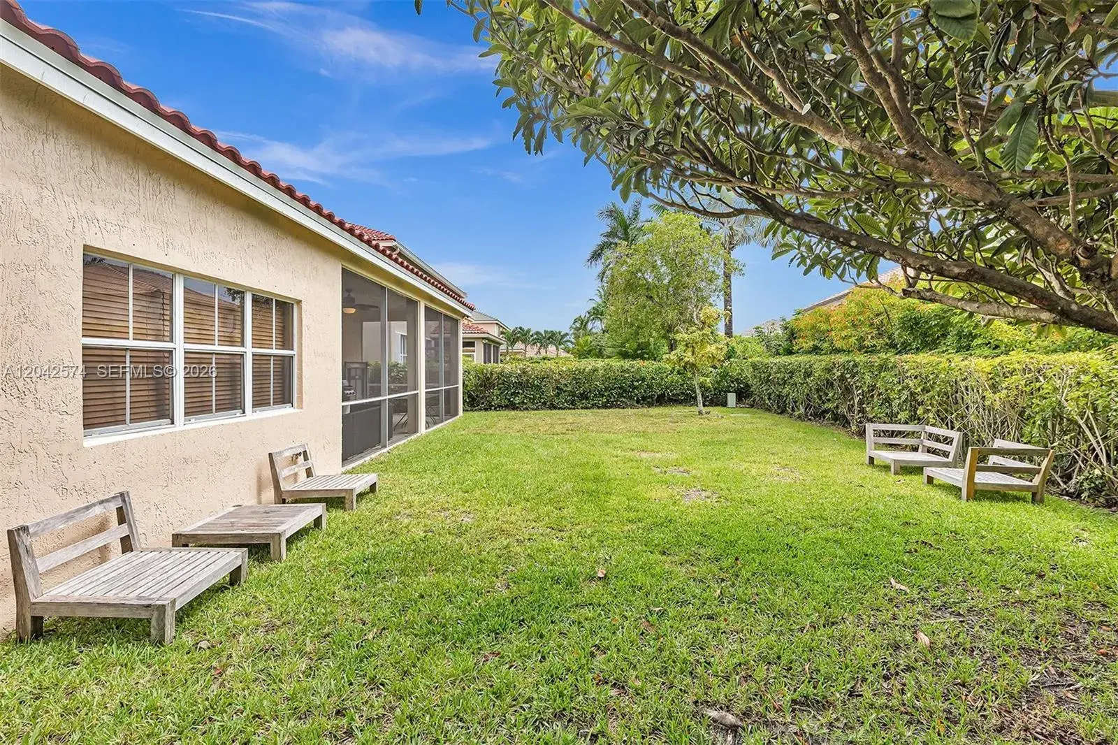 3711 Falcon Ridge Cir, Weston FL 33331
