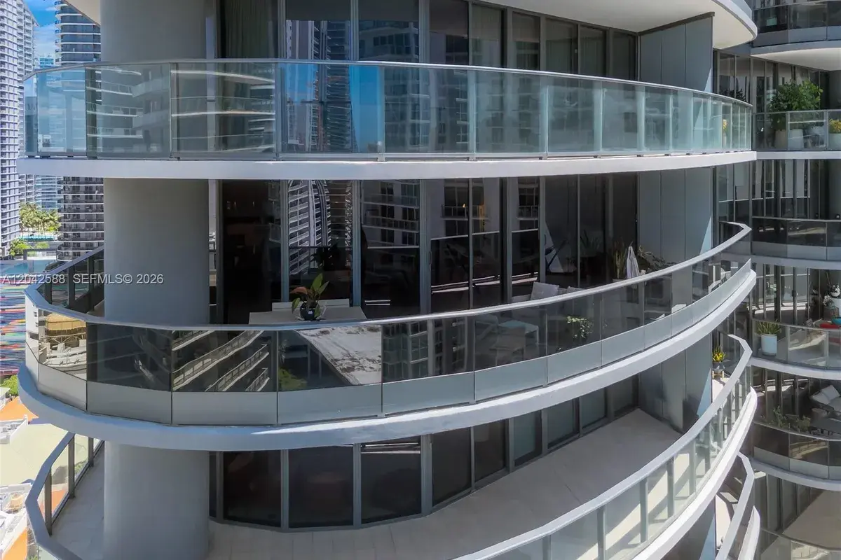 1000 Brickell Plz # 2402, Miami FL 33131