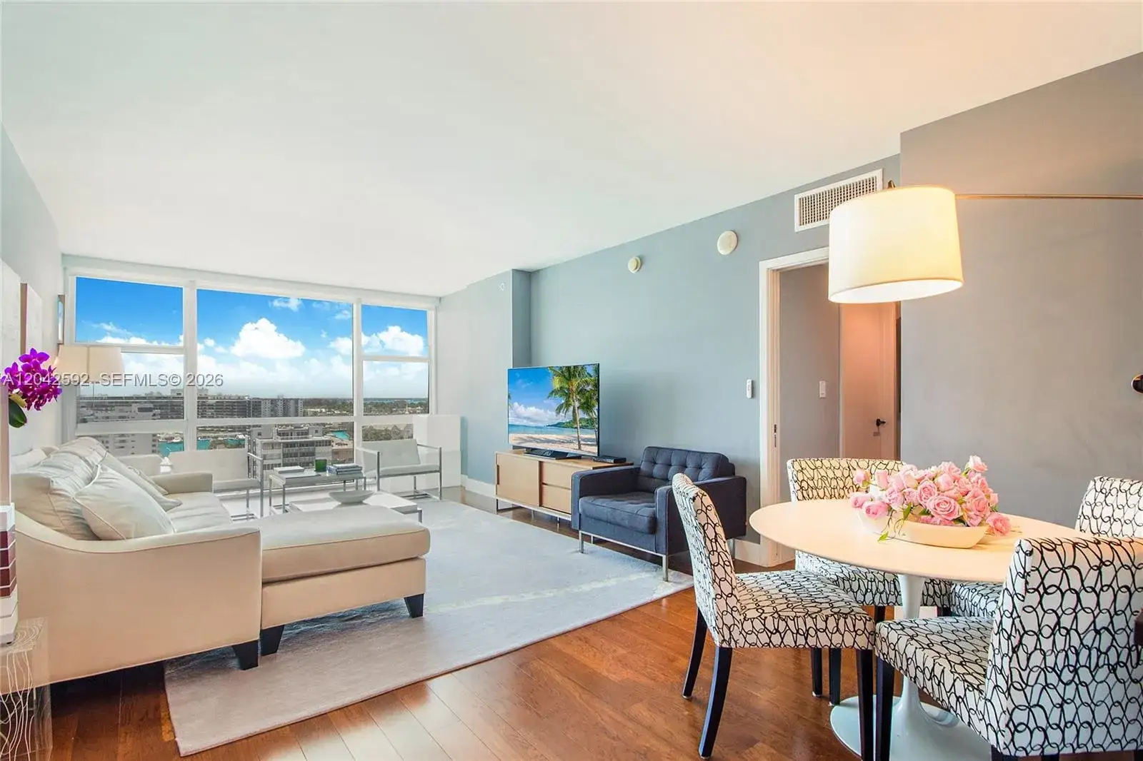 1 bedroom 1 bath Residential for sale at 6801 Collins Ave # 1101, Miami Beach FL 33141