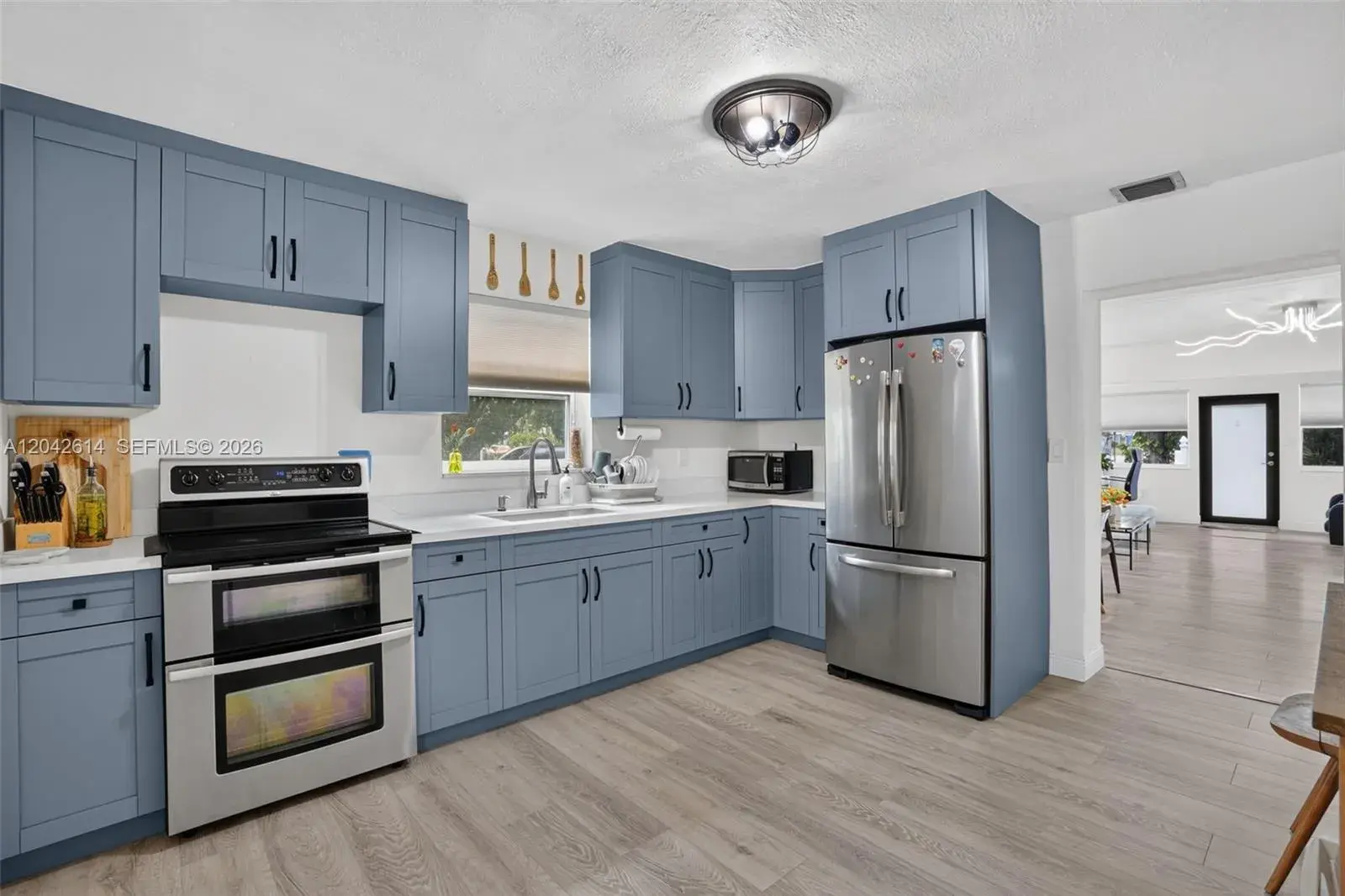 2446 Mckinley St, Hollywood FL 33020